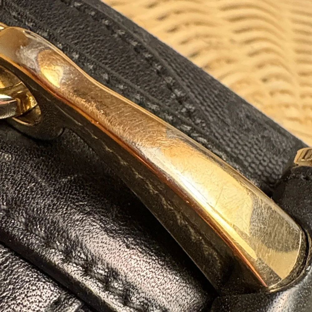 Gucci Black GG Canvas Continental Wallet with Gold Horsebit - Picture 14 of 16